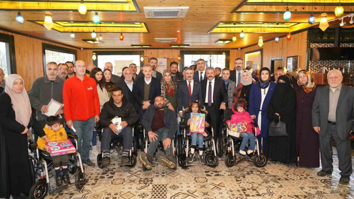 Belediyeden engelli vatandaşlara tekerlekli sandalye desteği
