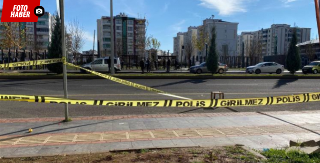 Diyarbakırda parkta başlayan tartışma kanlı bitti: 2 kişi silahla yaralandı