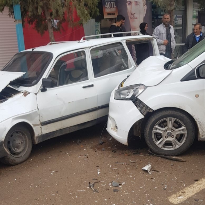 Mardinde 7 aracın karıştığı kazada 1 kişi yaralandı